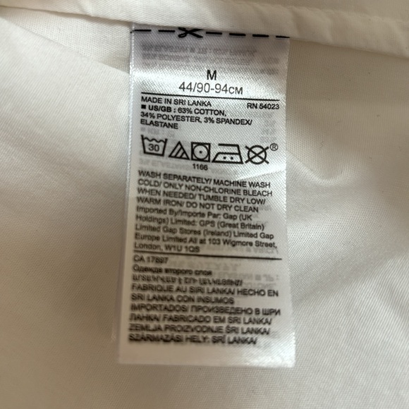 White Blouse 🤍 - Picture 4 of 4